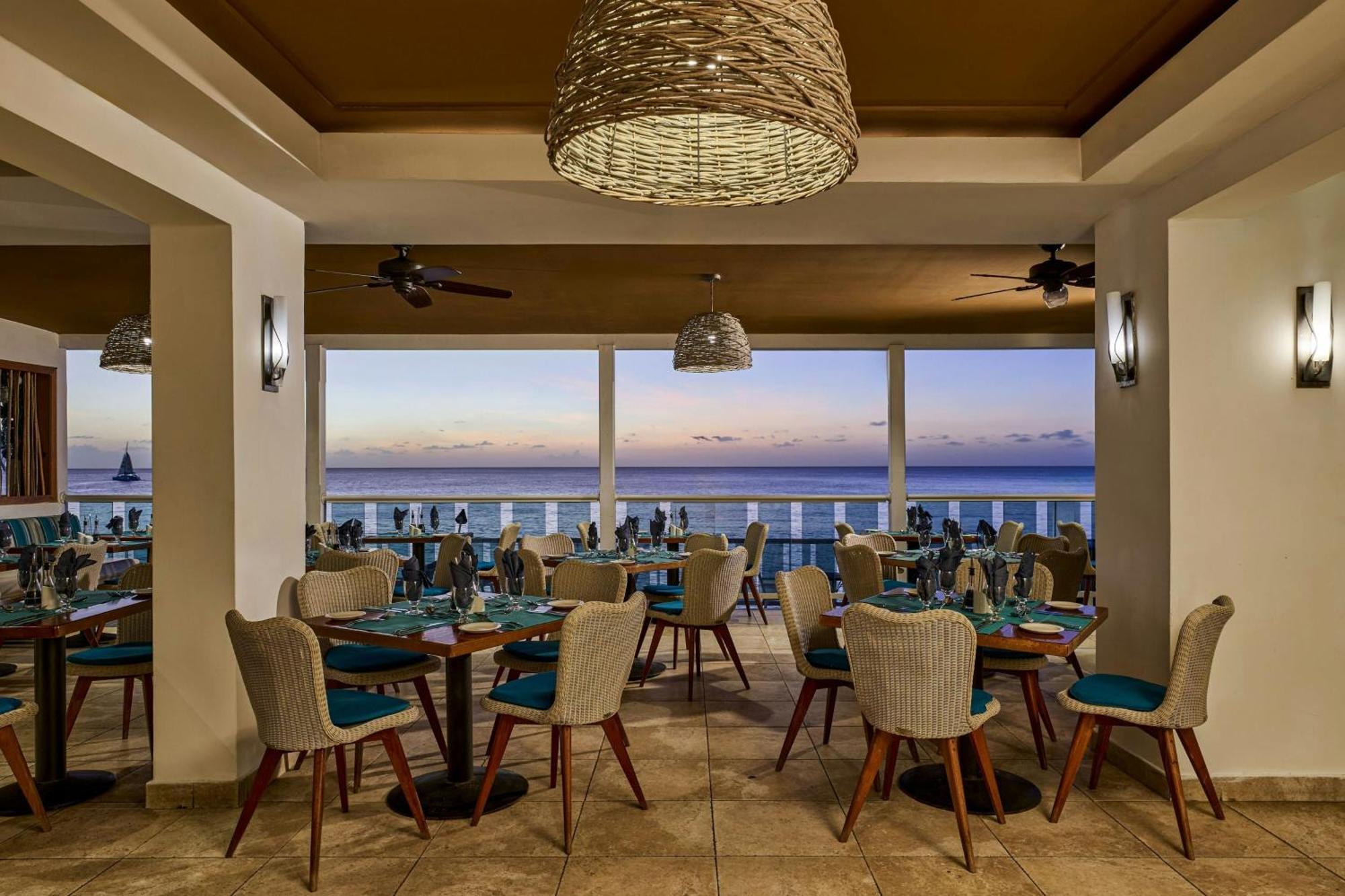 Waves & Spa, Barbados, An Autograph Collection Hotel 4*